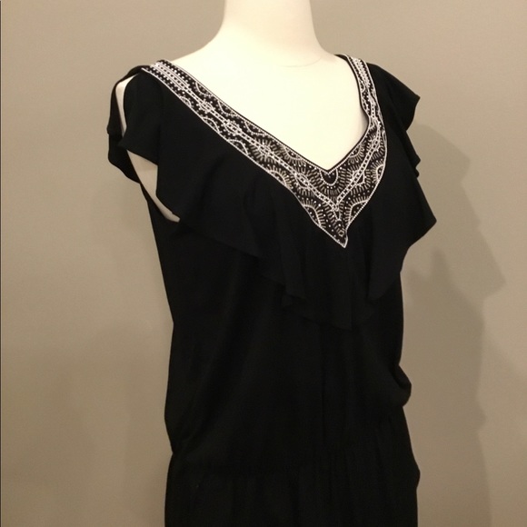 WHBM Black Top with Silver Embellishments - Picture 4 of 13